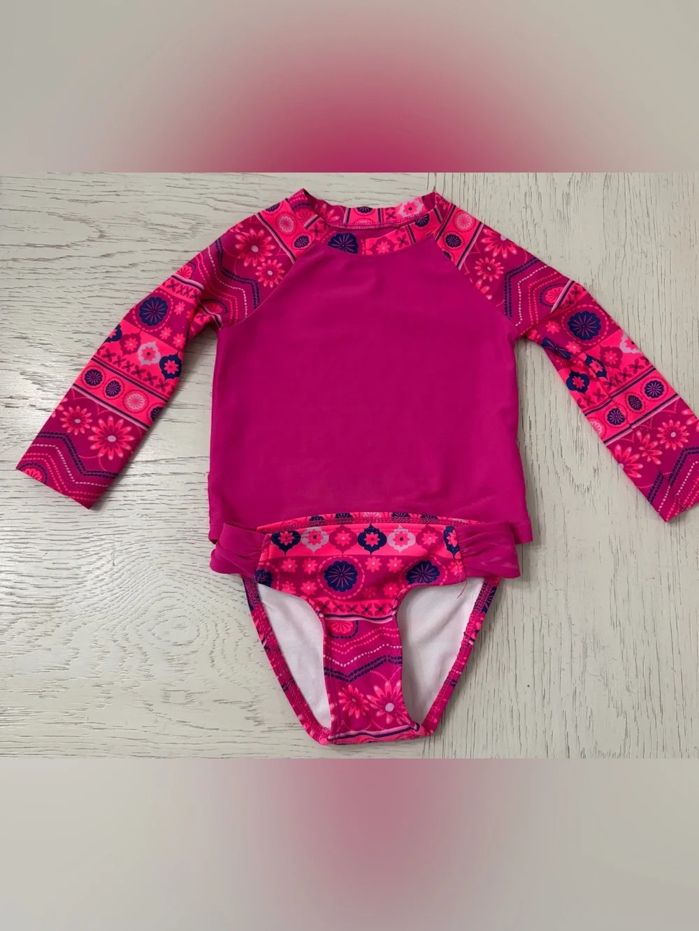 Circo Deep Hot Pink Floral Long-Sleeve Rash Guard Bikini Swimsuit Set 18 M